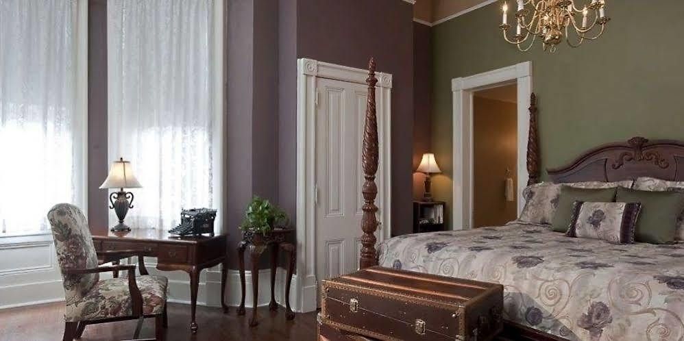 Hotel Avenue New Orleans
