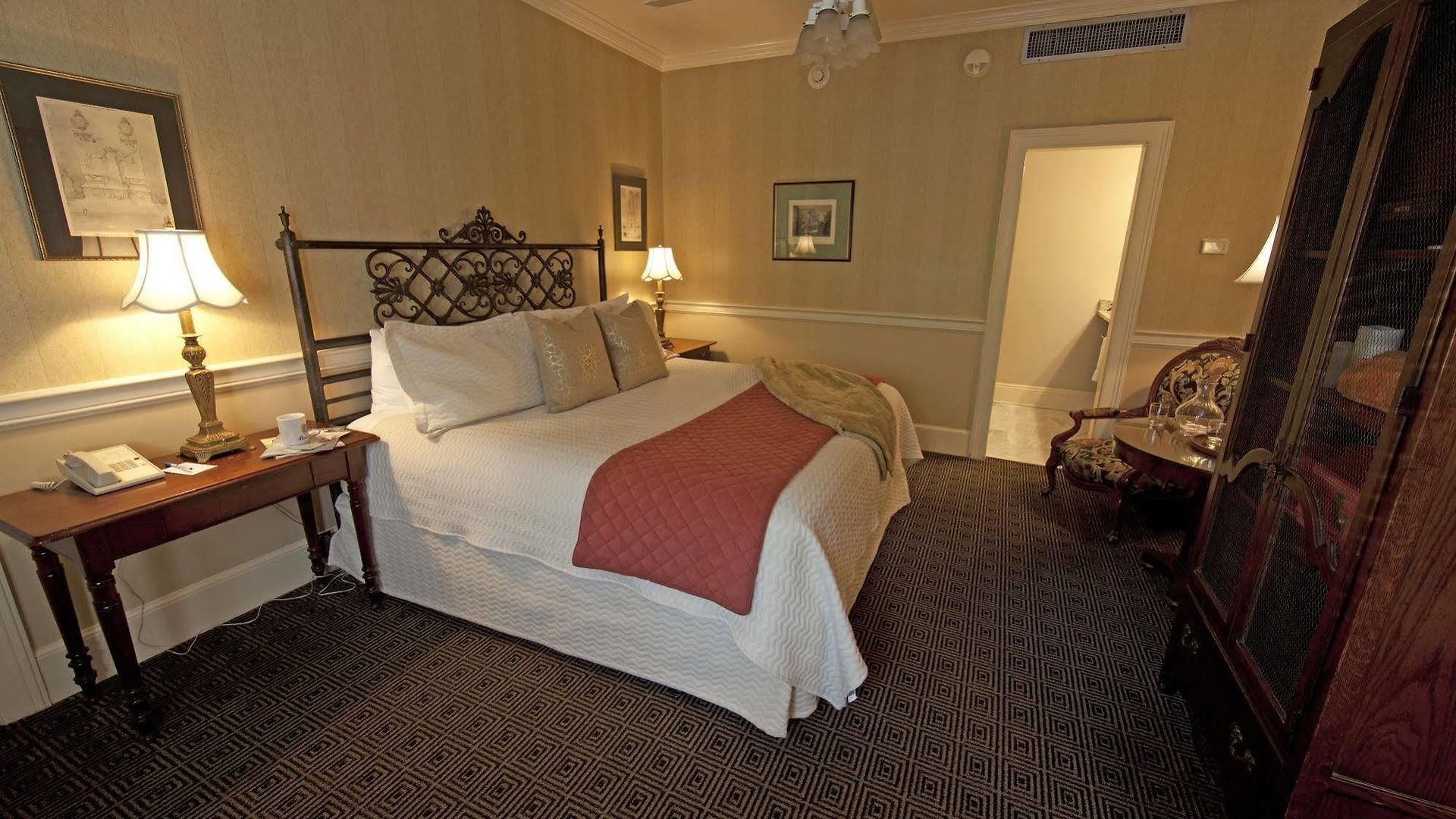 Hotel Provincial 4*