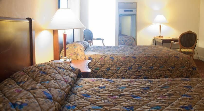 Midtown Hotel 2*
