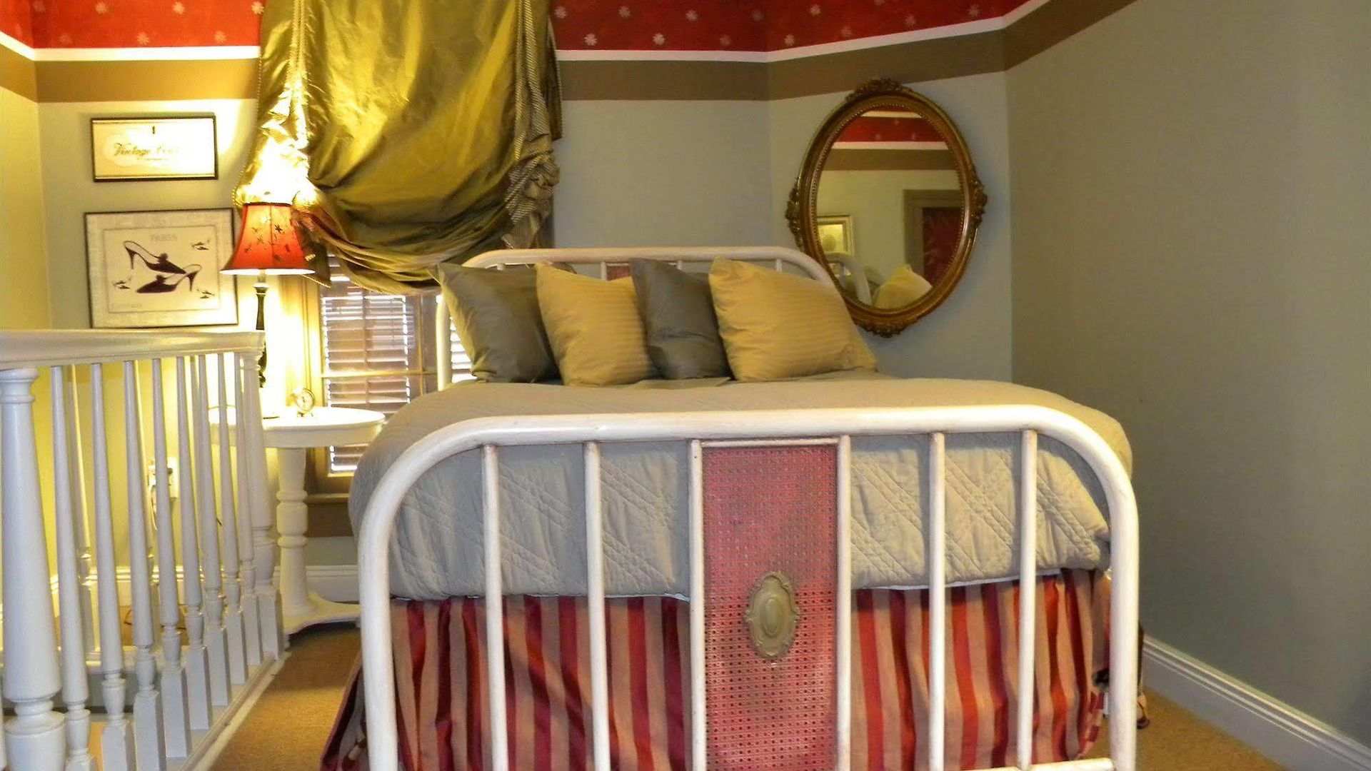 Maison De Macarty 3*
