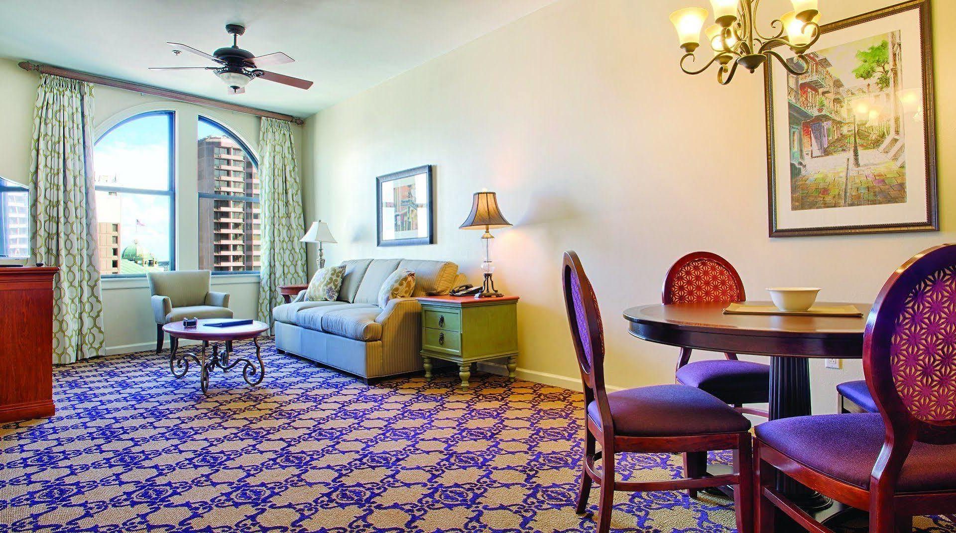 Hotel Wyndham Vr La Belle Maison 3*