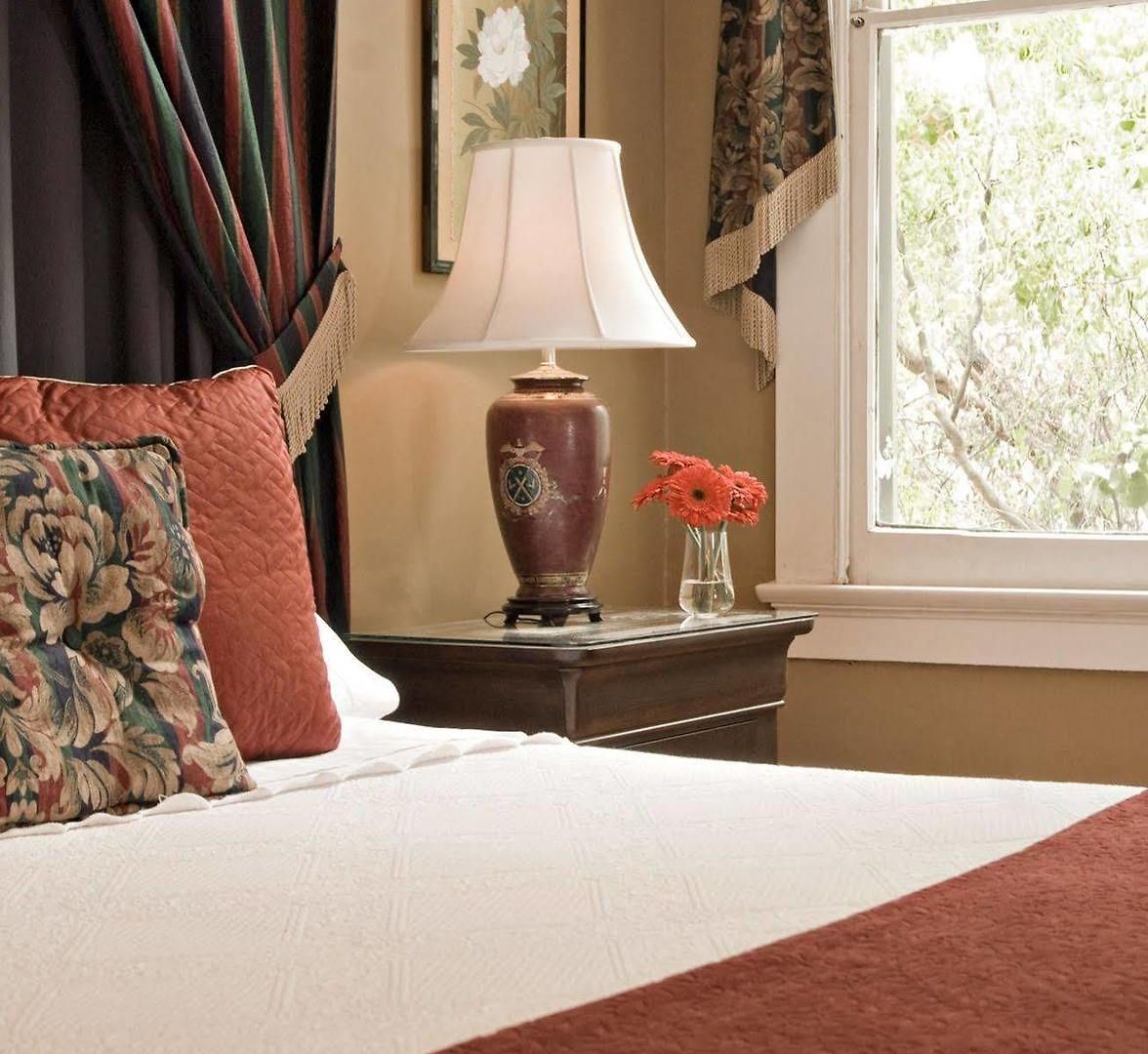 Southern Comfort 3*