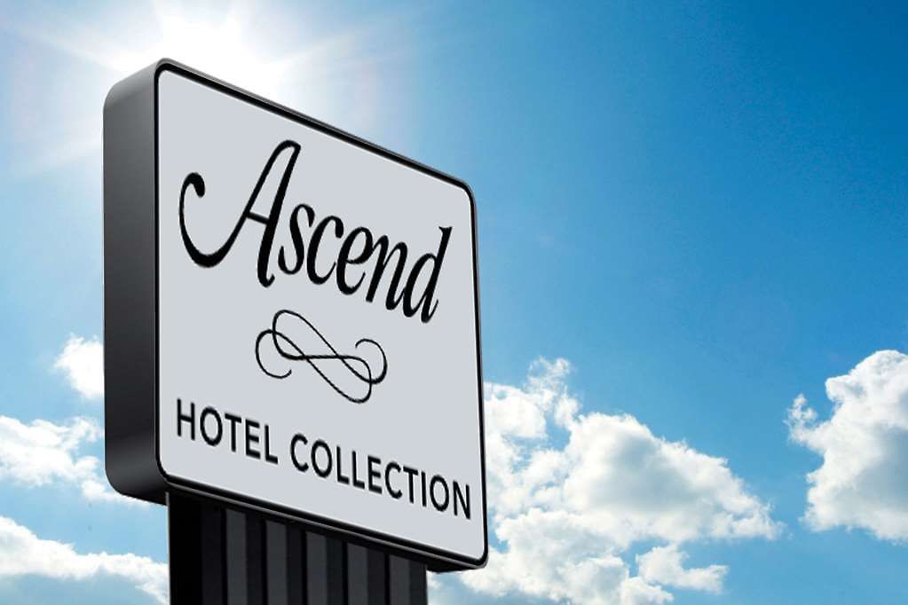 St Charles Coach House, An Ascend Collection