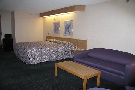 Hotel Express Downtown By Ihg 3*