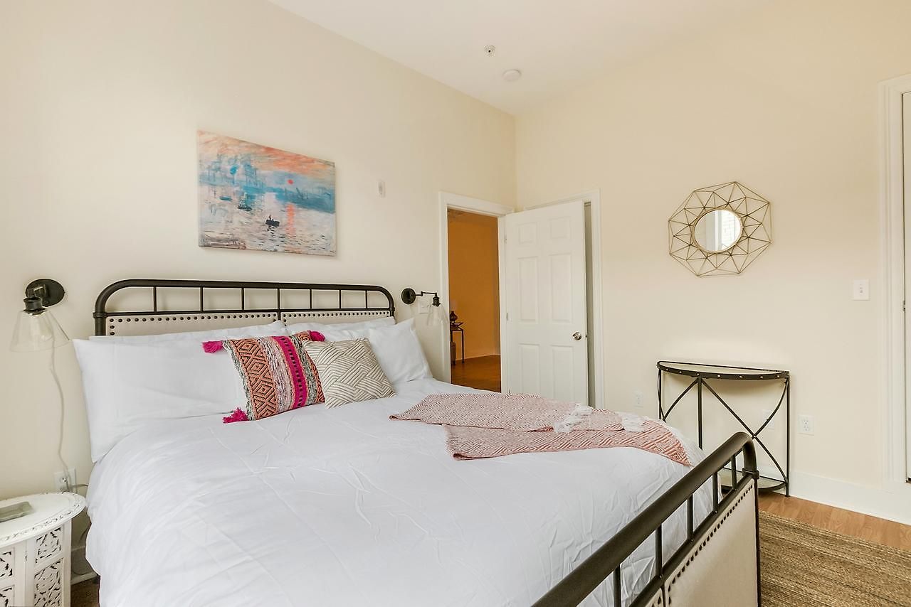 Delightful Arts/warehouse District Suites By Sonder *