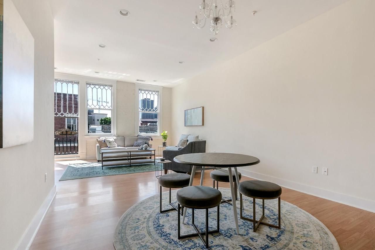 Delightful Arts/warehouse District Suites By Sonder * New Orleans