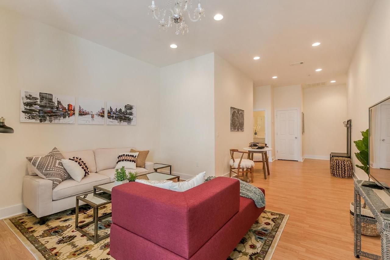 Delightful Arts/warehouse District Suites By Sonder Aparthotel