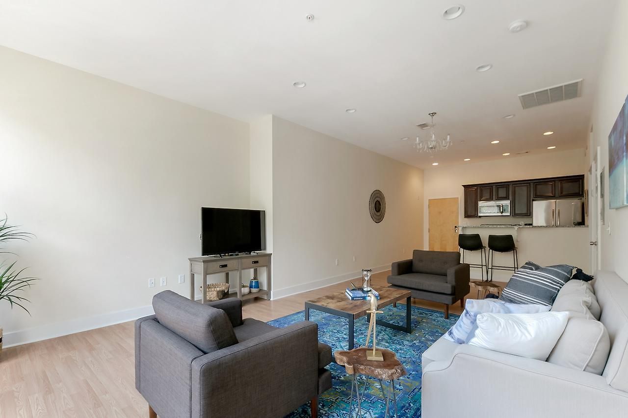 Delightful Arts/warehouse District Suites By Sonder New Orleans