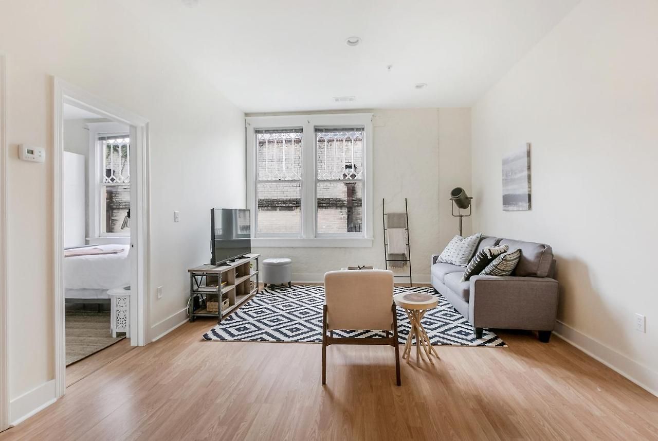 Delightful Arts/warehouse District Suites By Sonder *