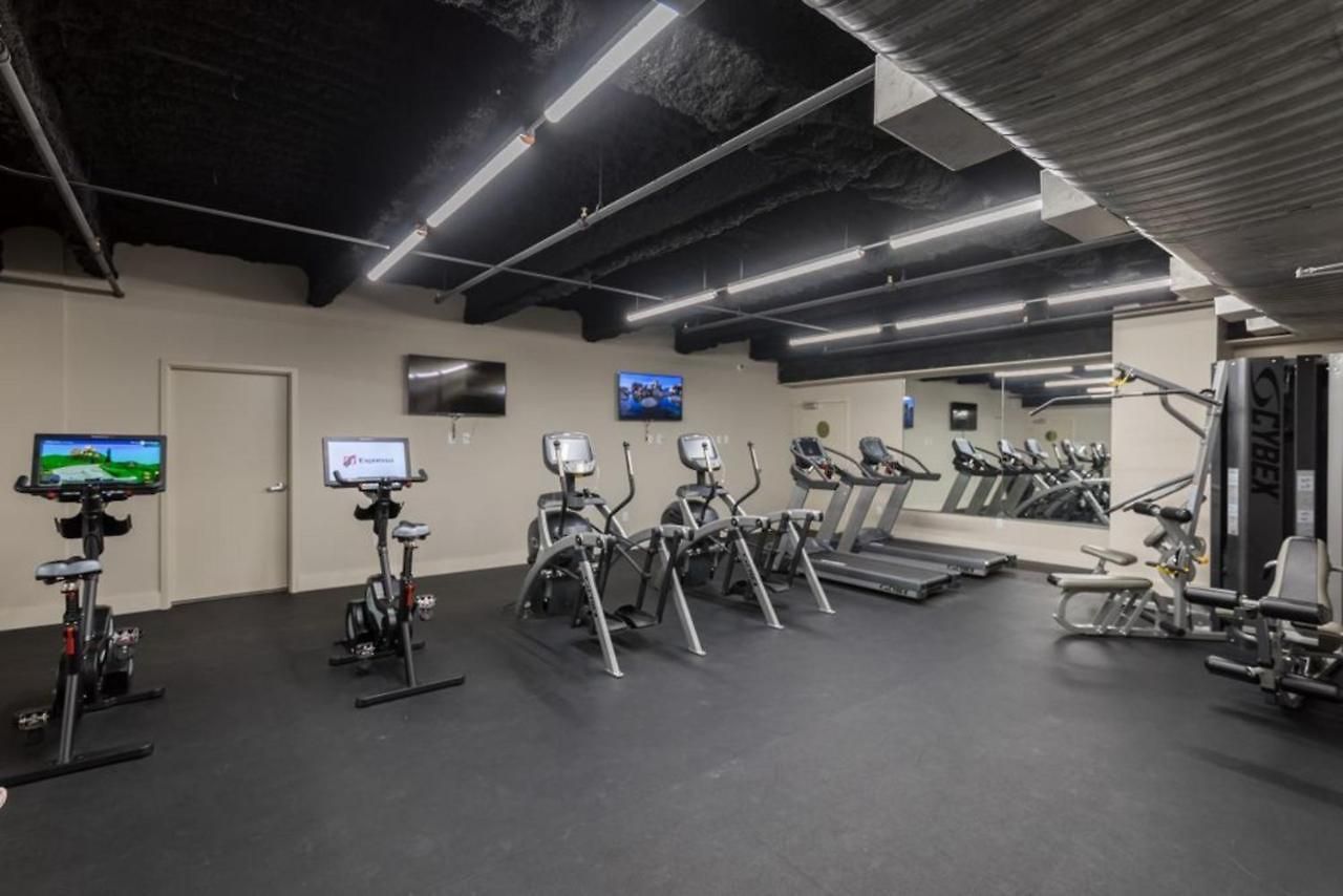 Apartment 2br Spacious Downtown *