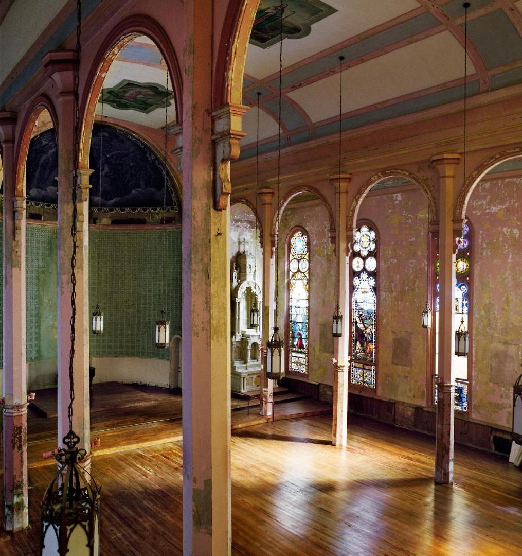 Peter And Paul, An Ash Hotel