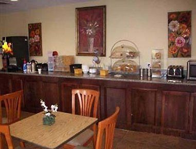 Hotel Quality I-10 East 3*