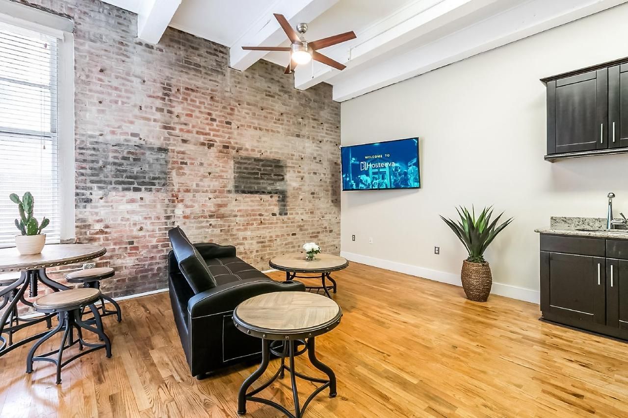 Gorgeous - Walk To French Quarter Apartment