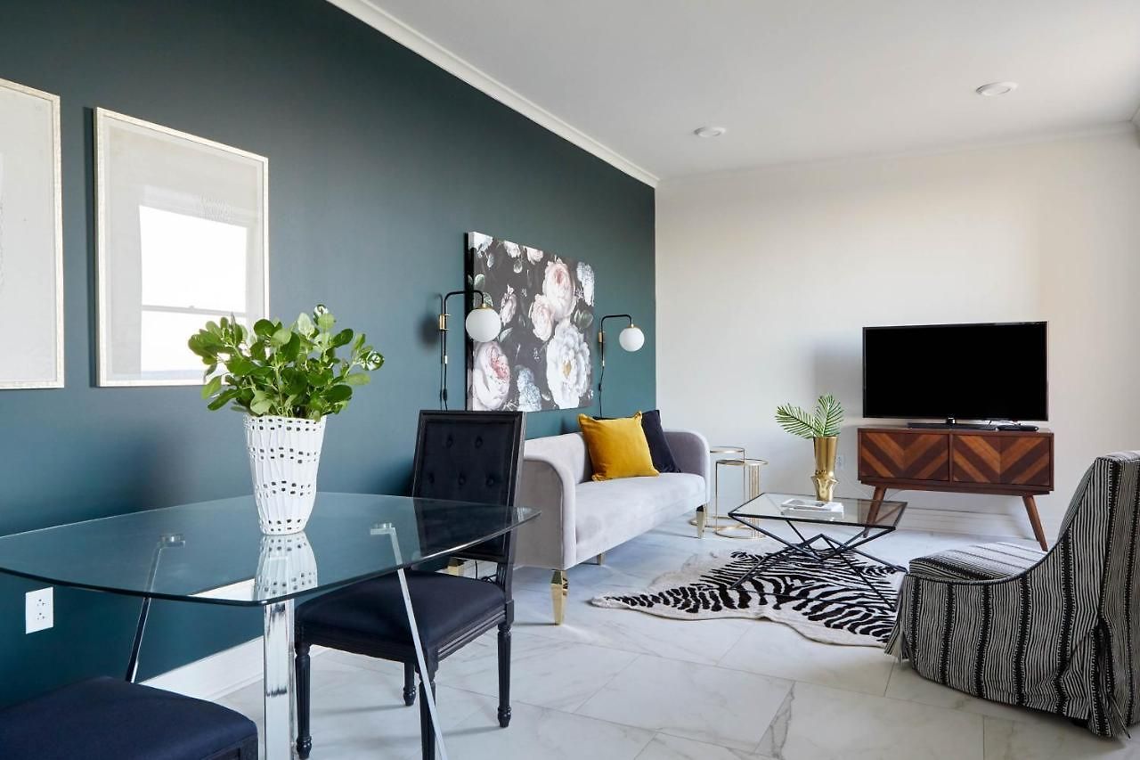 Expansive Canal Street Suites By Sonder * New Orleans