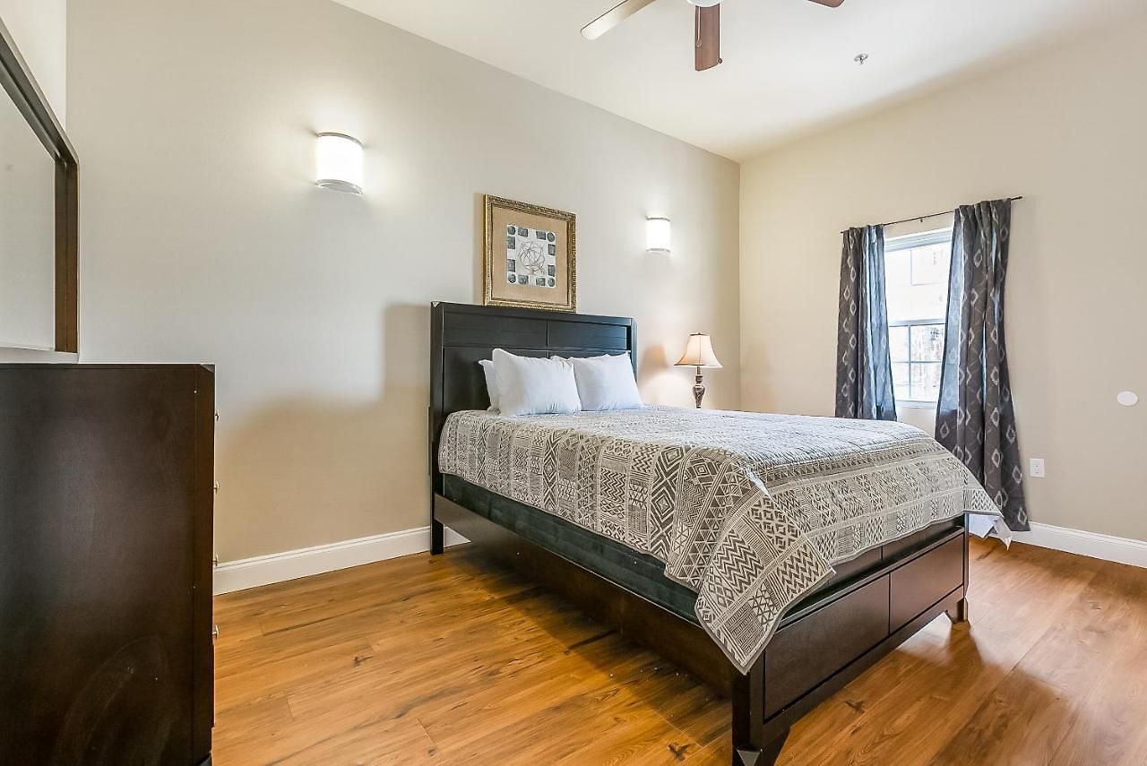 Apartment Modern 5br In Nola *