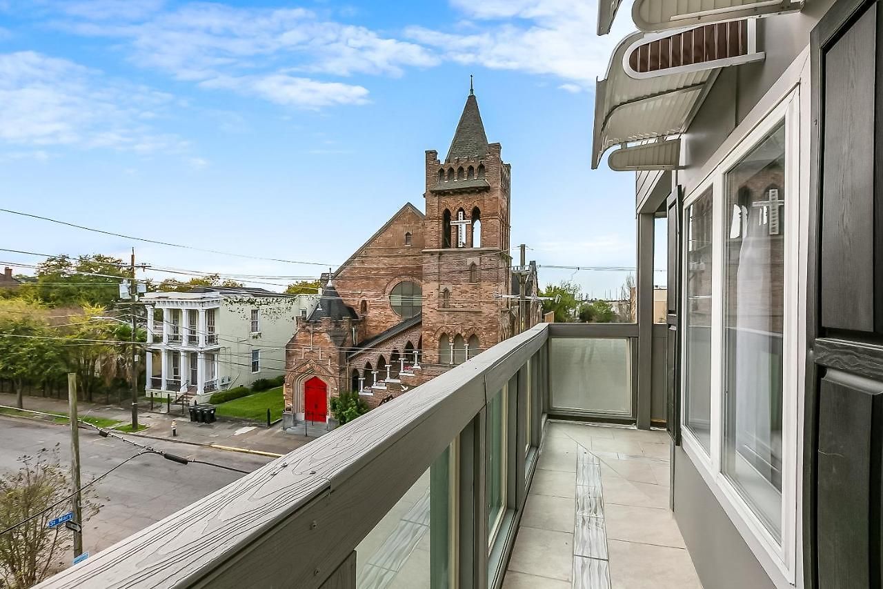 Stunning Penthouse In The Heart Of The *