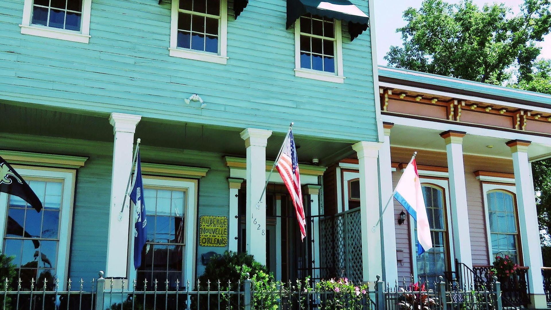 Hostel Auberge Nola