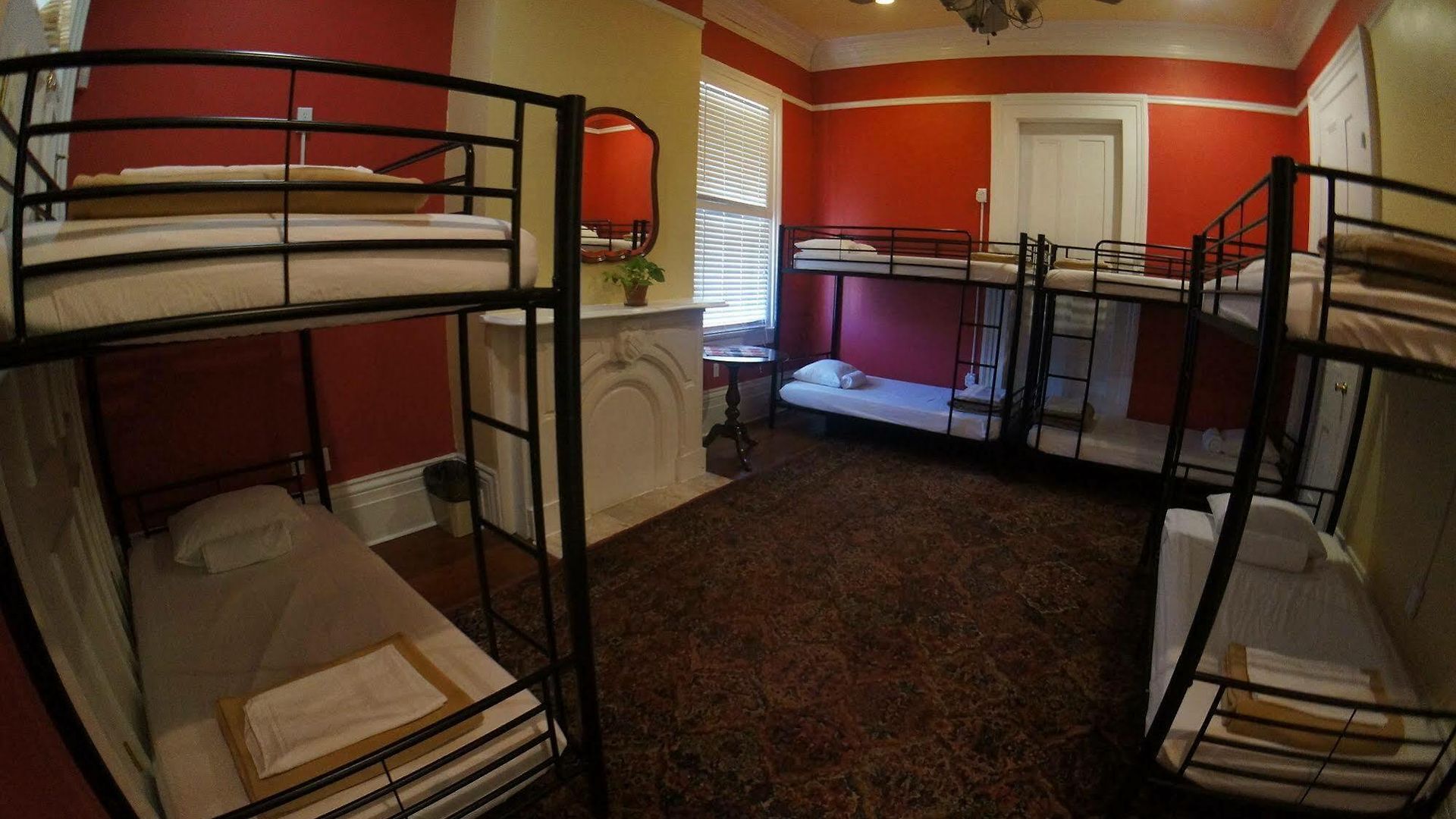 Hostel Auberge Nola Hostel *