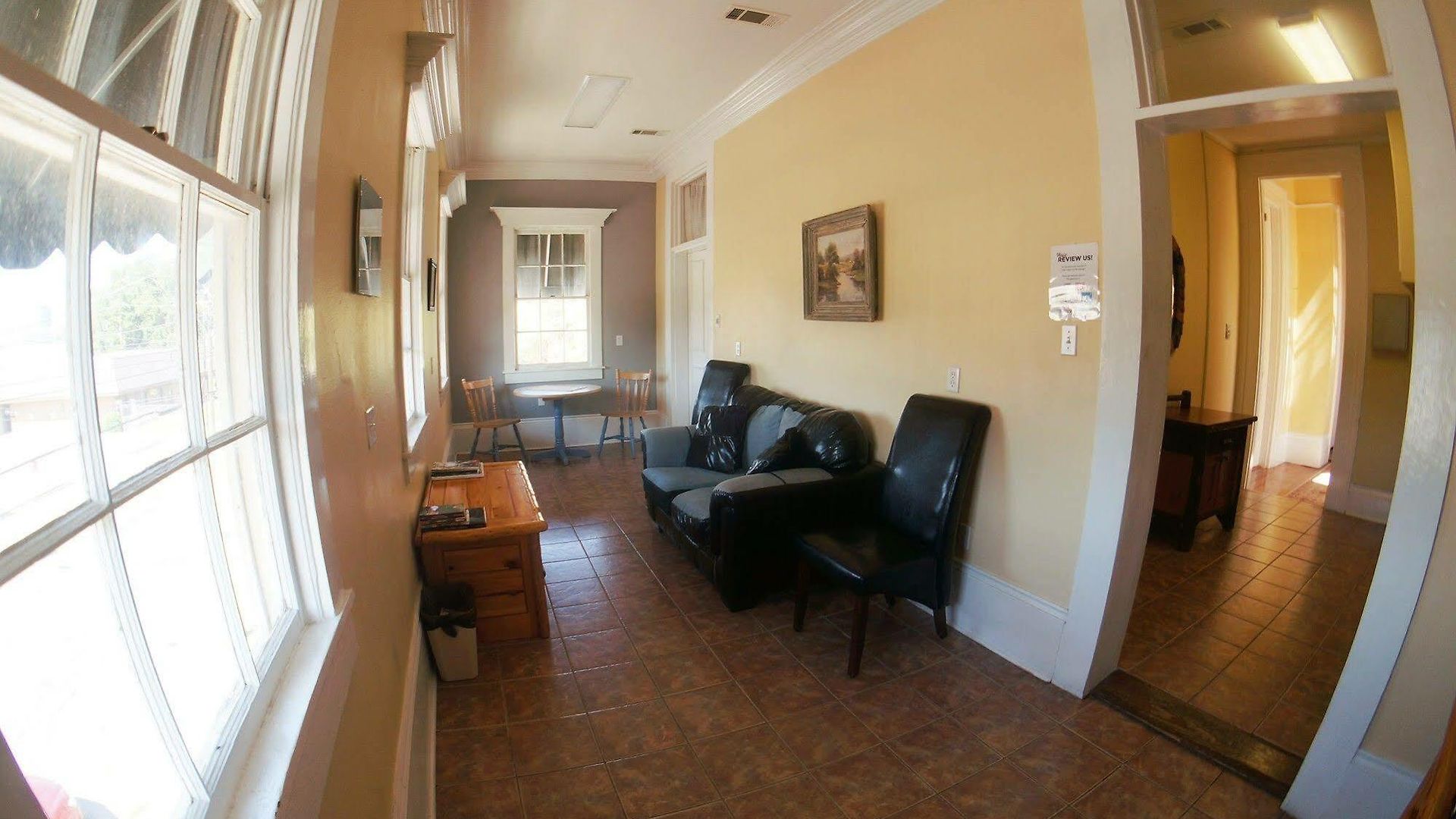 Hostel Auberge Nola