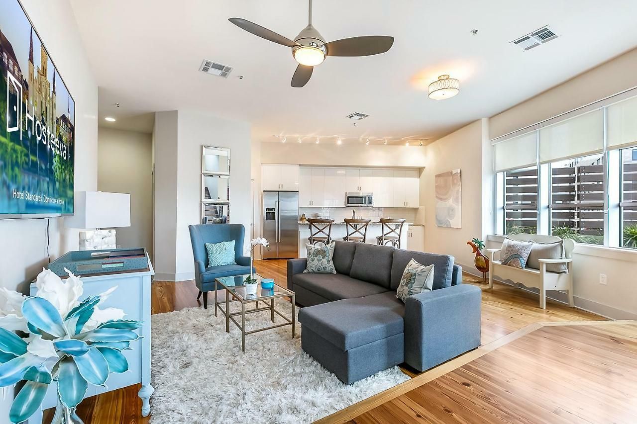 Apartment Modern & Fully Furnished In The Heart Of The New Orleans