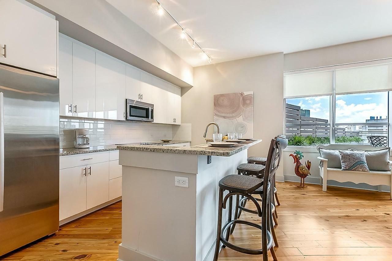 2 Bedroom Elegant In Downtown Apartment New Orleans