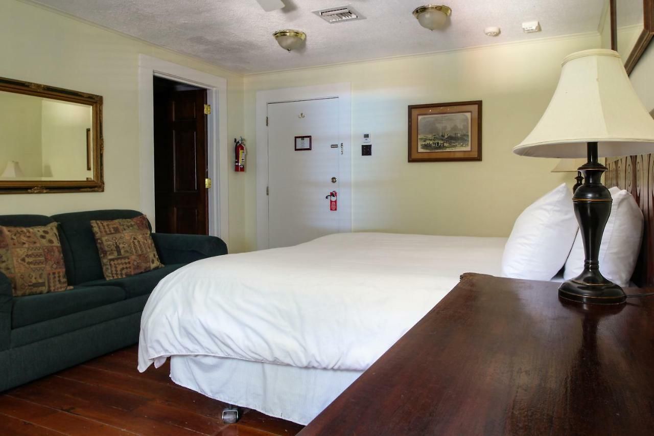 Bed & Breakfast The House