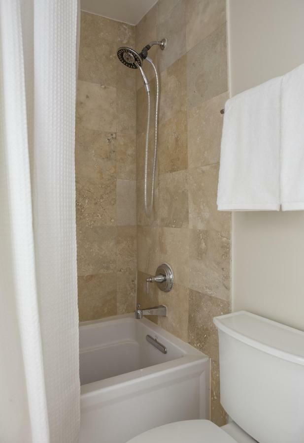 Sonder The Carondelet Aparthotel 3*
