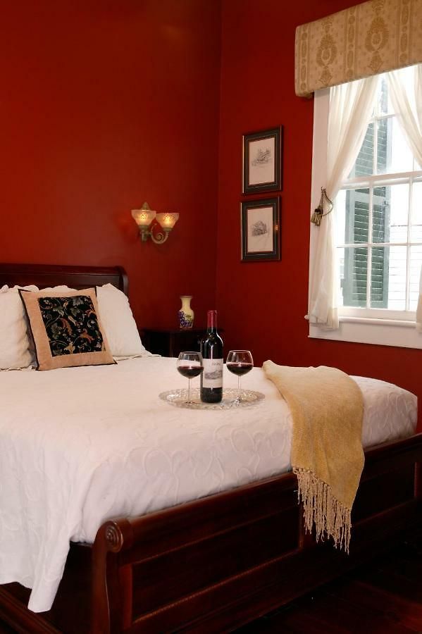 Ashton's Bed & Breakfast 4*