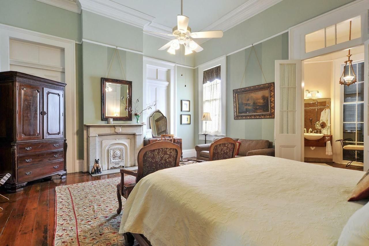 Bed & Breakfast Ashton's 4*
