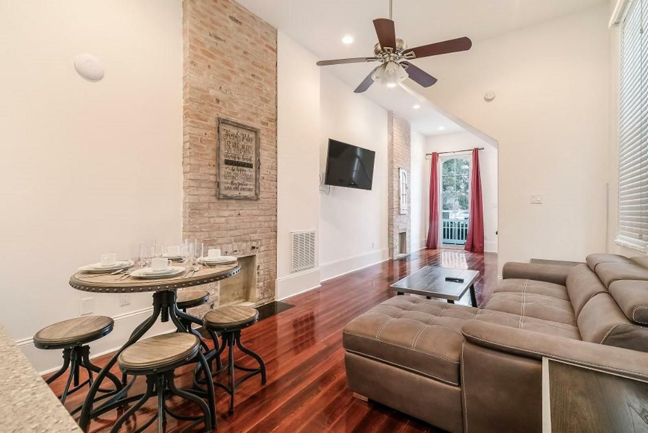 Fabulous With Views Apartment *