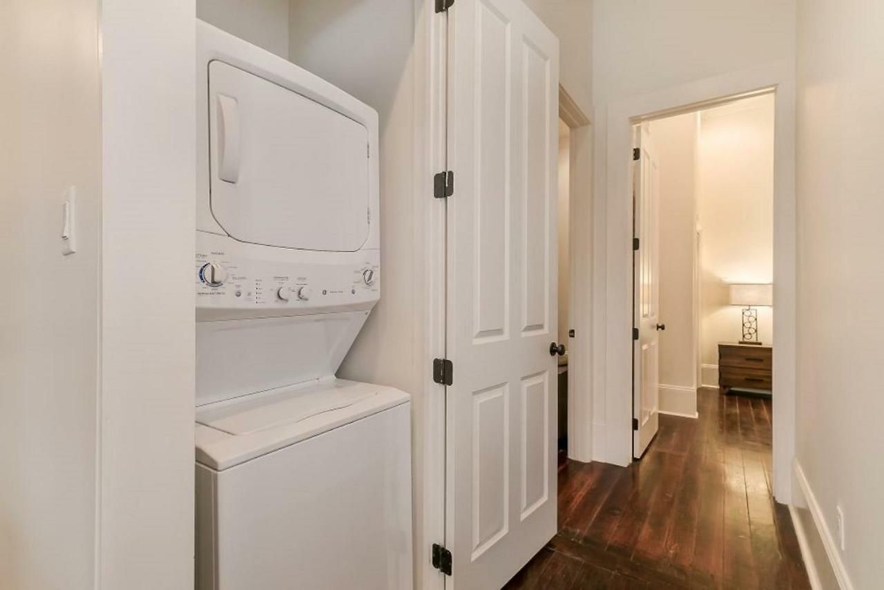 Fabulous With Views Apartment