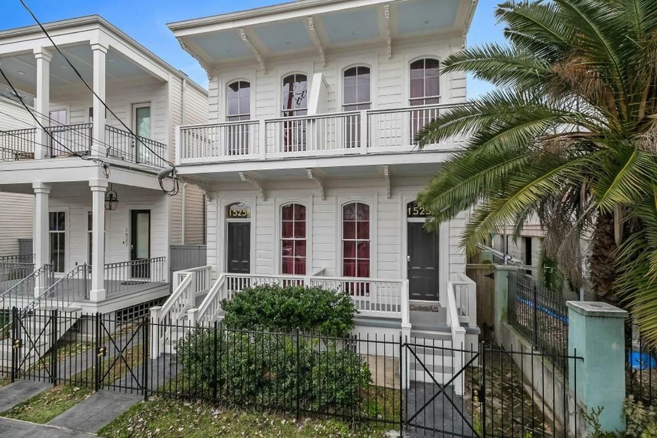 Fabulous With Views * New Orleans