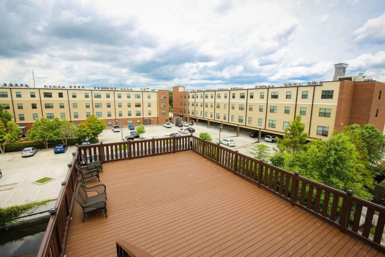 Stylish 4br In Downtown By Hosteeva Aparthotel 4*