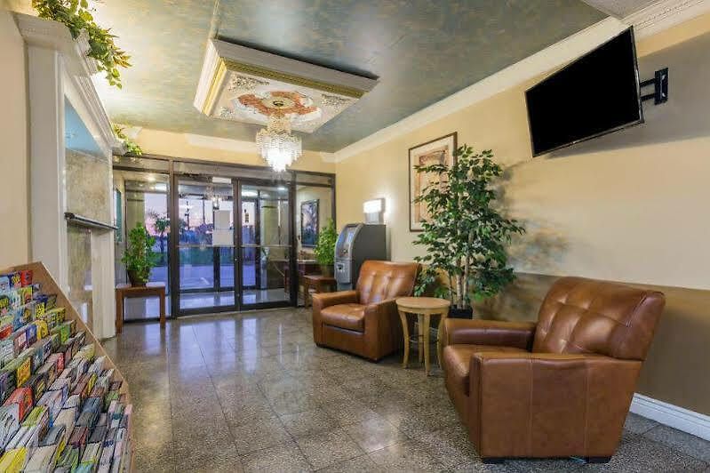 Country & By Radisson, I-10 East, La 3* New Orleans