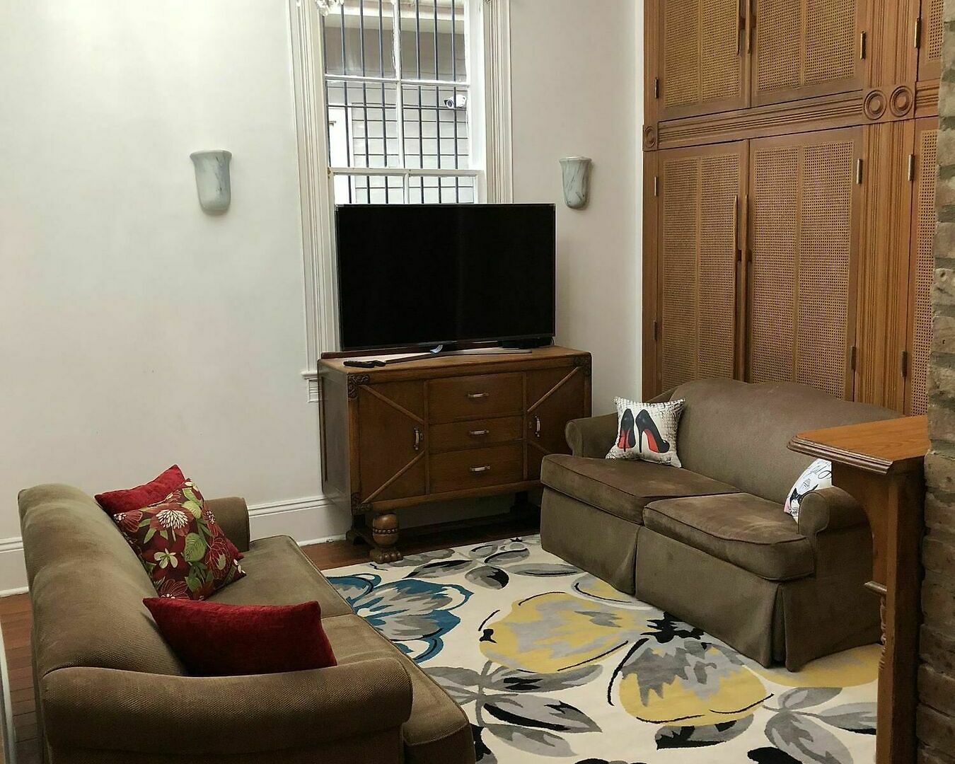 5 Bedroom - Sleeps 10! Location Next To French Quarter! 3*