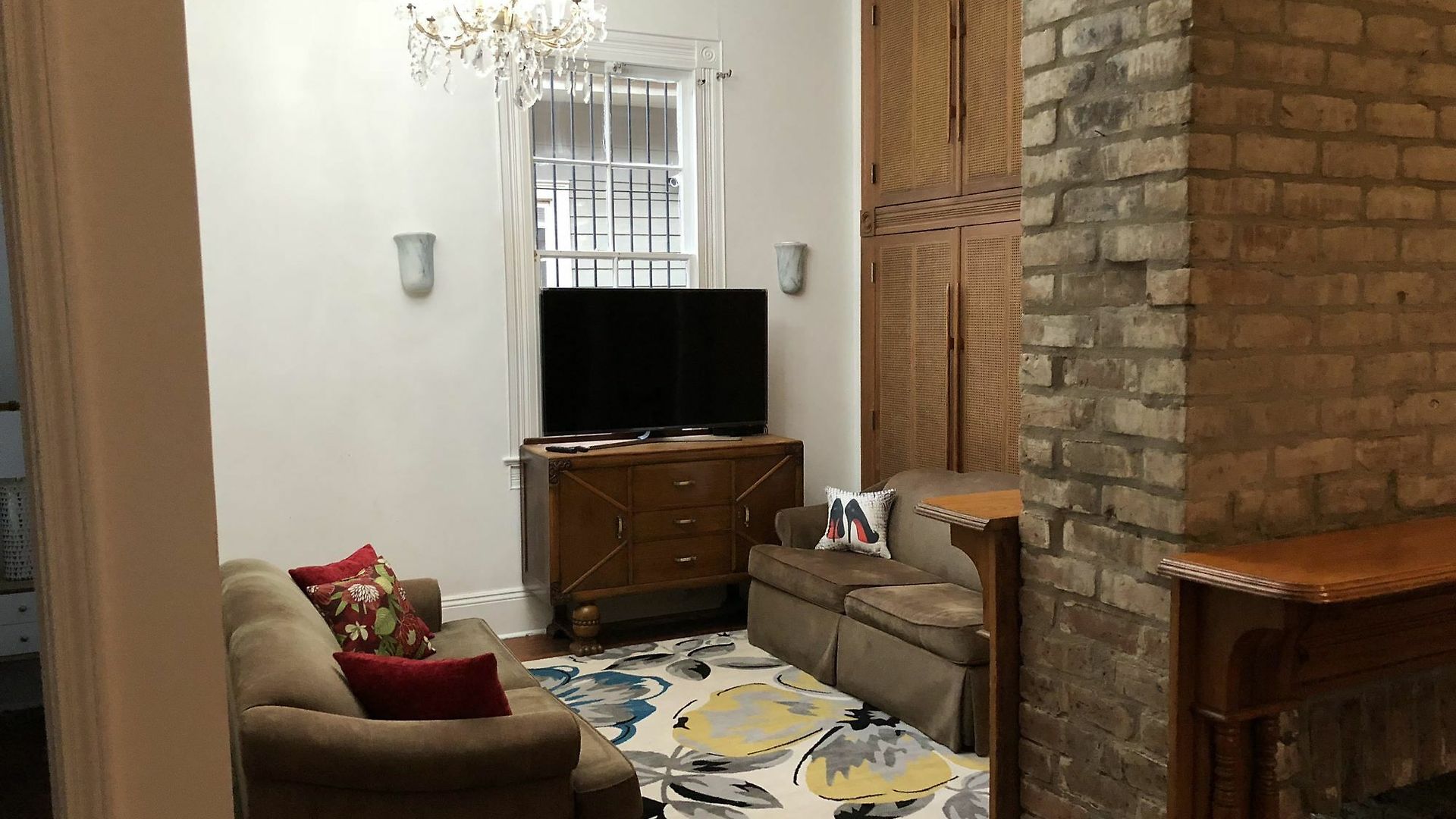 5 Bedroom - Sleeps 10! Location Next To French Quarter!