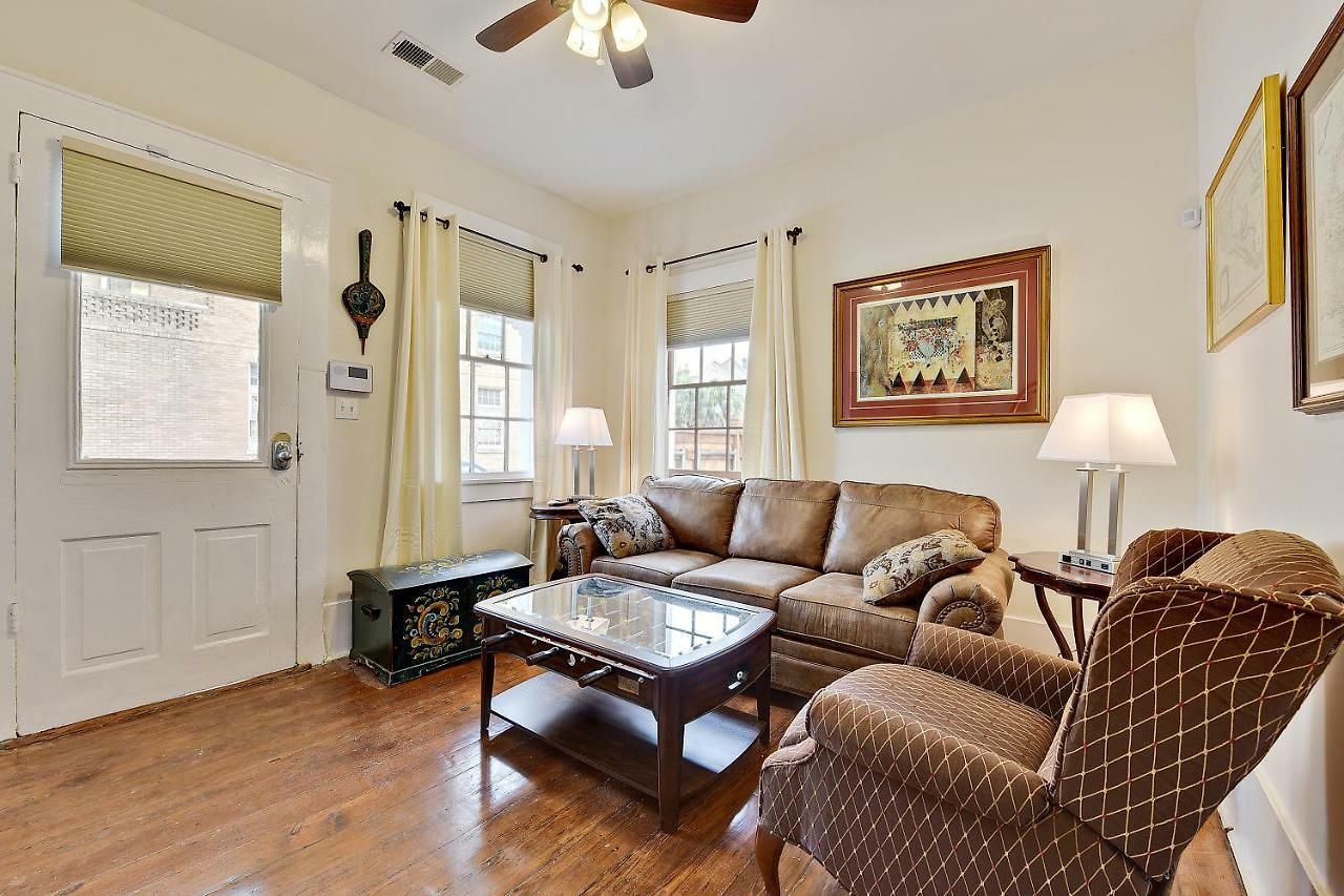 New Orleans Cottage Apartment