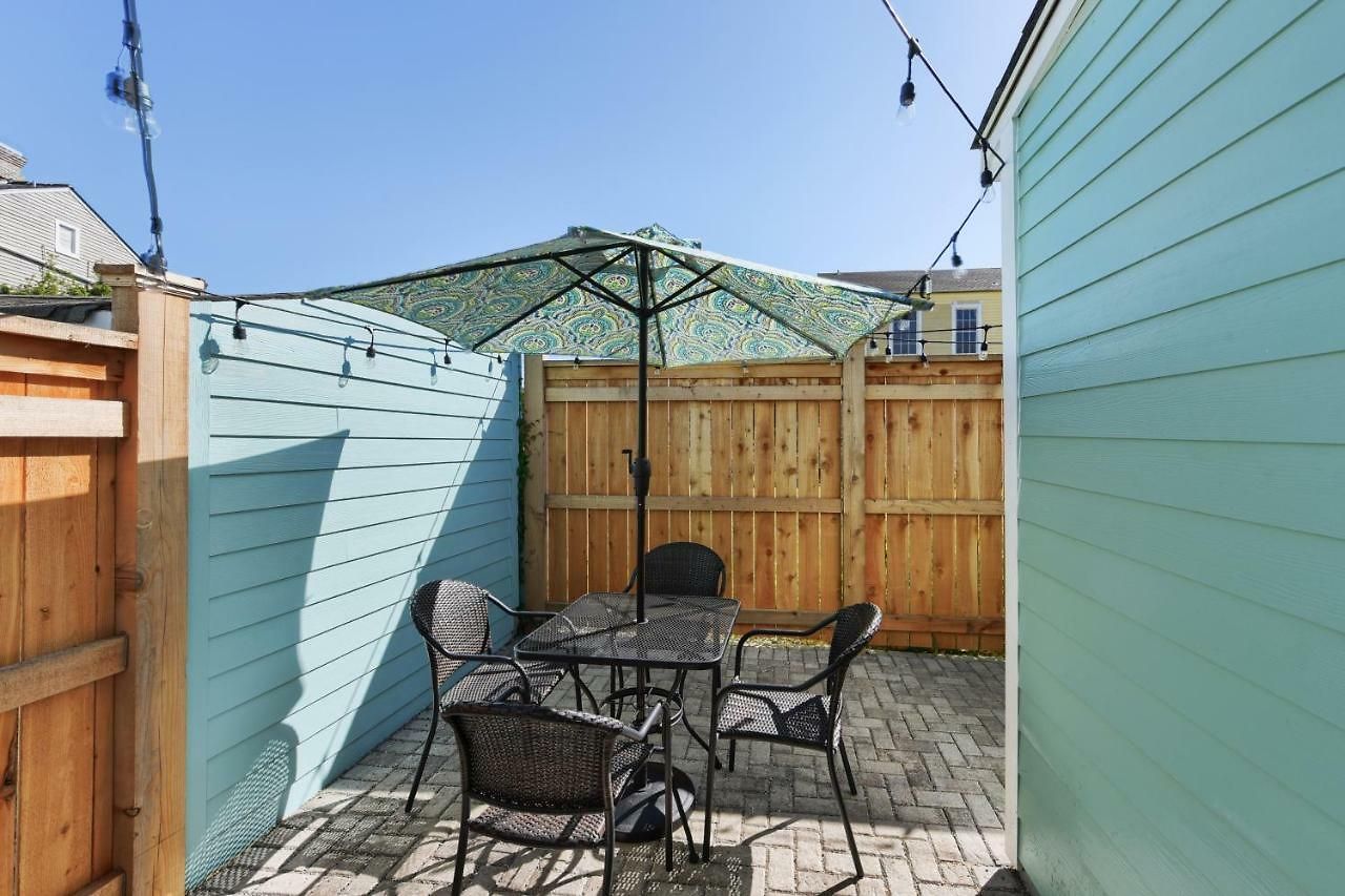 Nola Apartment