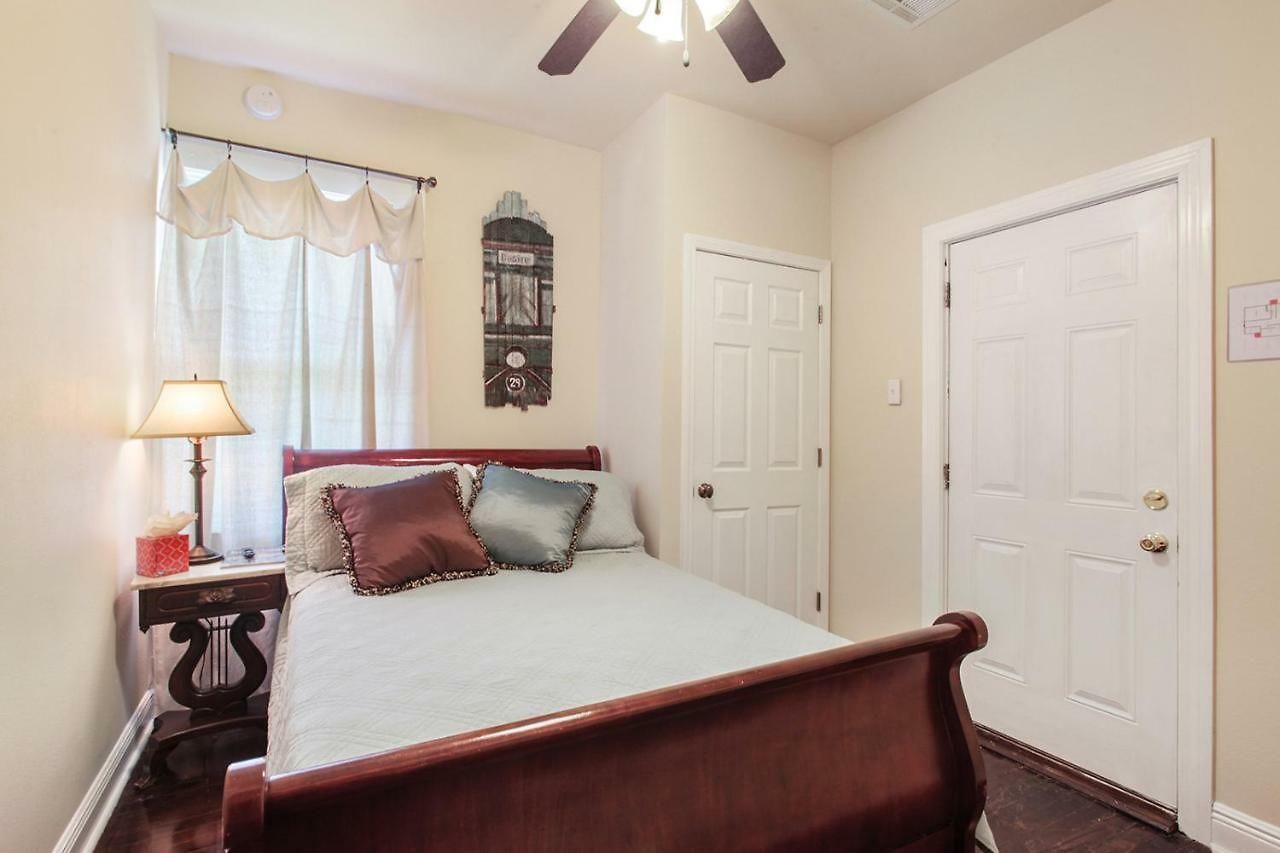 Myrtle St Manor Guest house