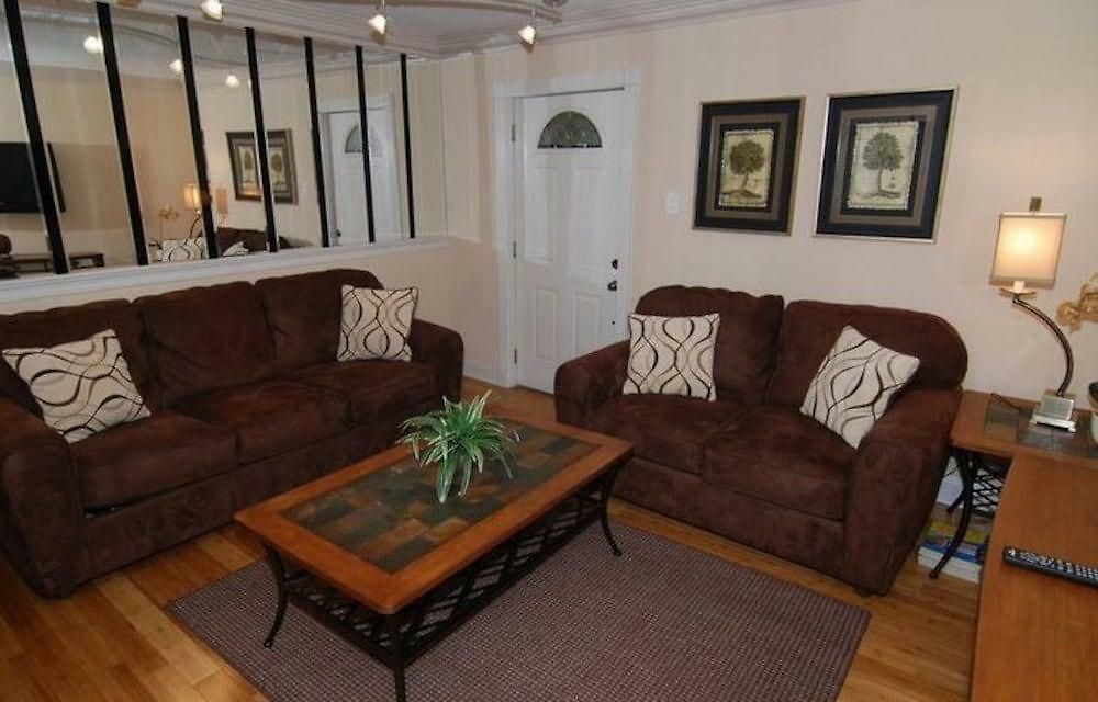 Frenchmen Orleans At 519, Ascend Collection New Orleans