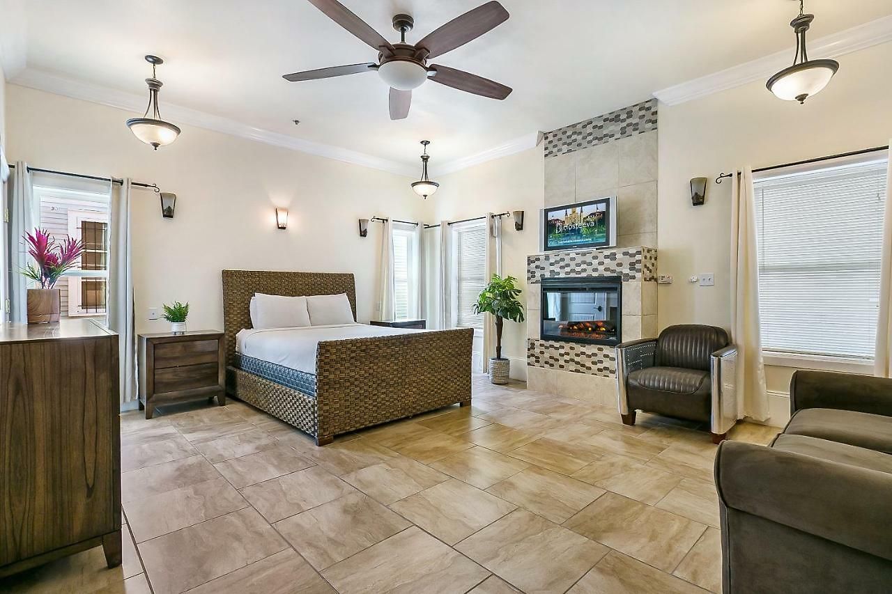Modern 4br 5min Drive To Fq * New Orleans