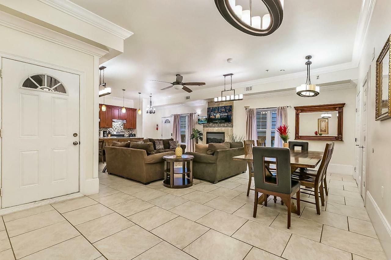 Spacious 4br Steps From St Charles Ave Apartment New Orleans
