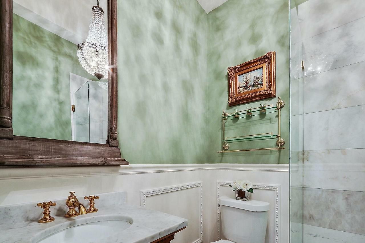 French Quarter Mansion Hotel