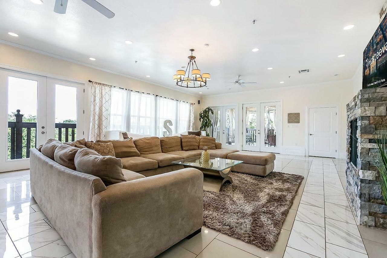 Modern, Spacious With Luxury Amenities 3* New Orleans