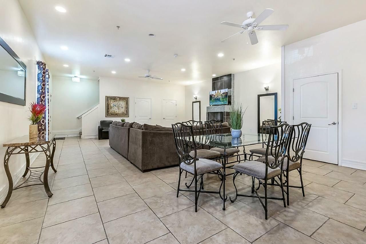 Inviting 3br Steps From St Charles Ave Apartment
