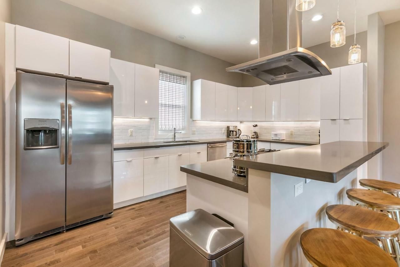 Holiday home Modern 4br With Amenities *