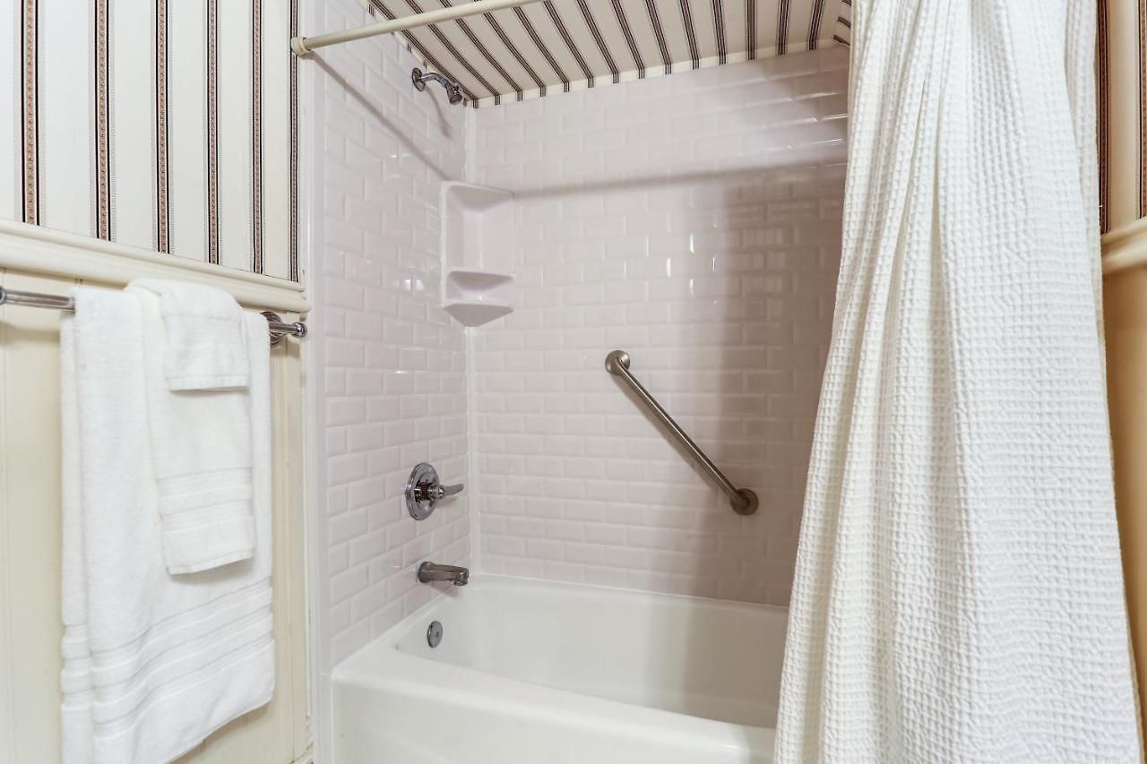 Bed & Breakfast Maison Perrier 4*