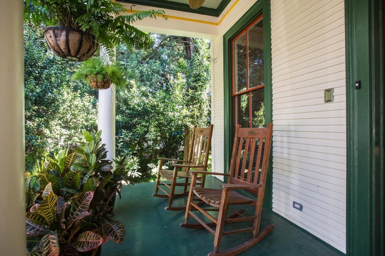 The Lookout Inn New Orleans