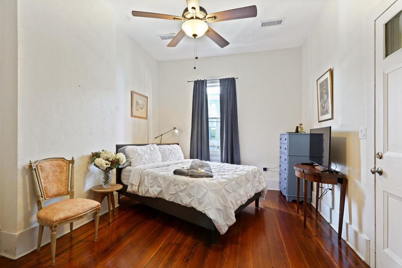 Montgomery House Aparthotel 4*