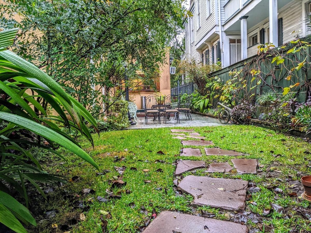 Parisian Courtyard